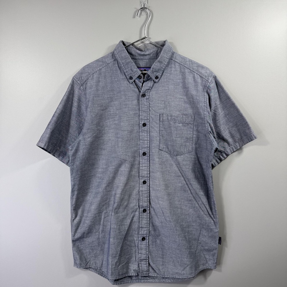 Patagonia Shirt Mens Medium Blue Chambray Short Sleeve Button Front Casual